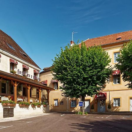 Отель Logis Des Trois Maures Couches Экстерьер фото